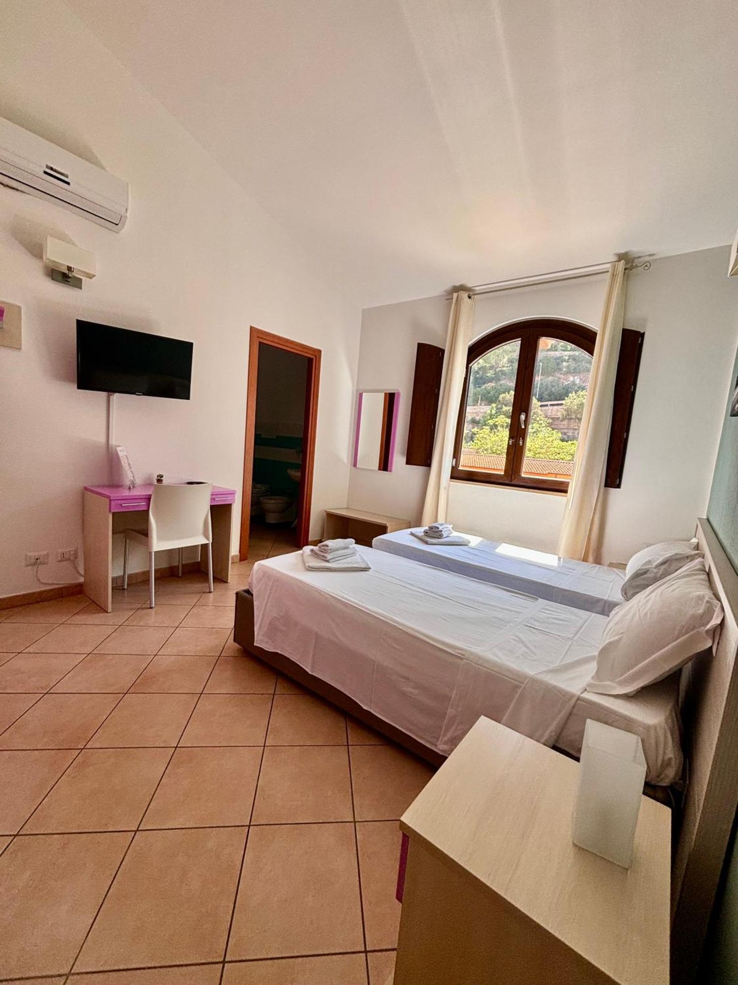 Hotel '904 Buggerru Ngoại thất bức ảnh
